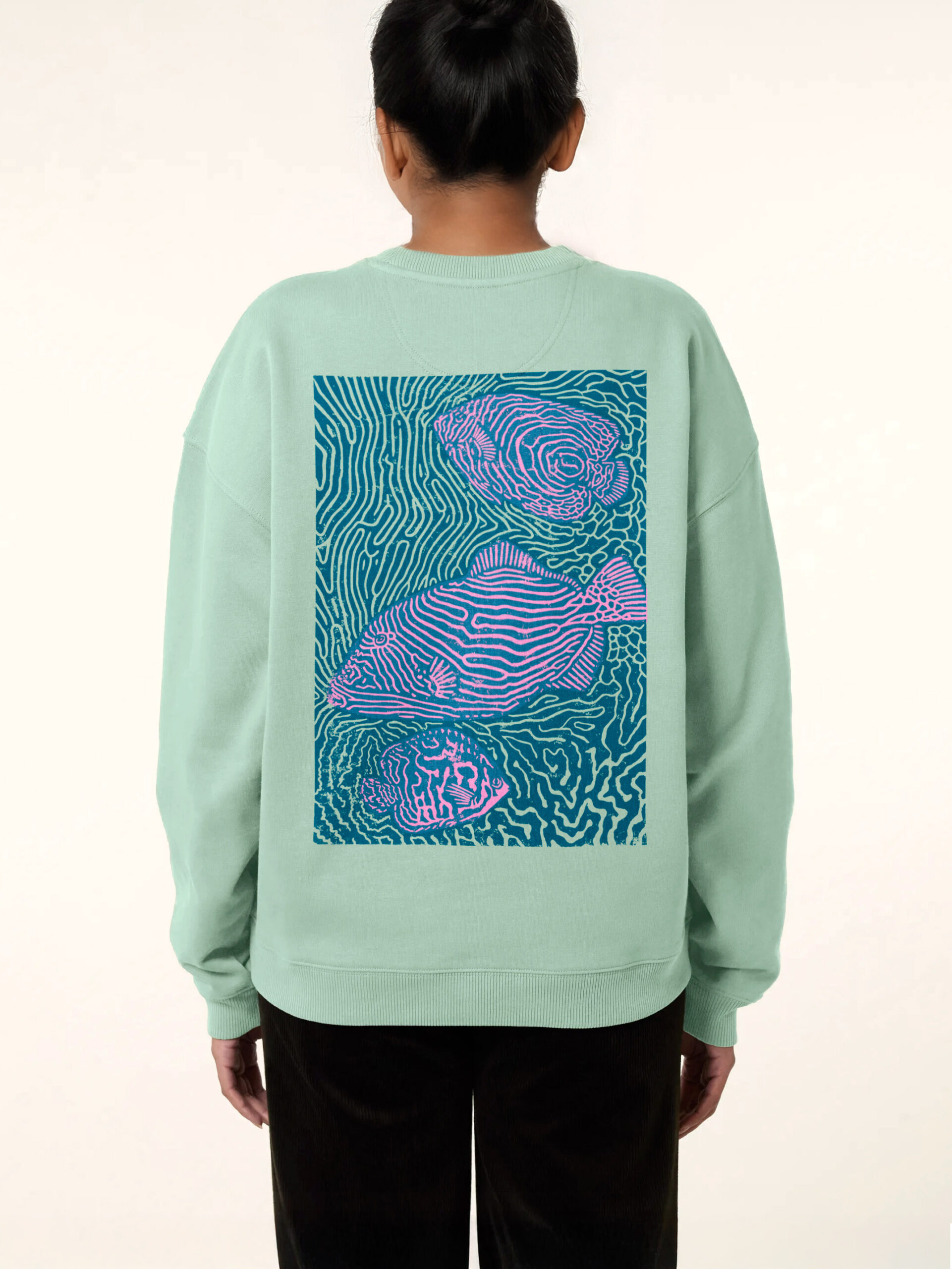 1thereefsweater-back-mockup-neu