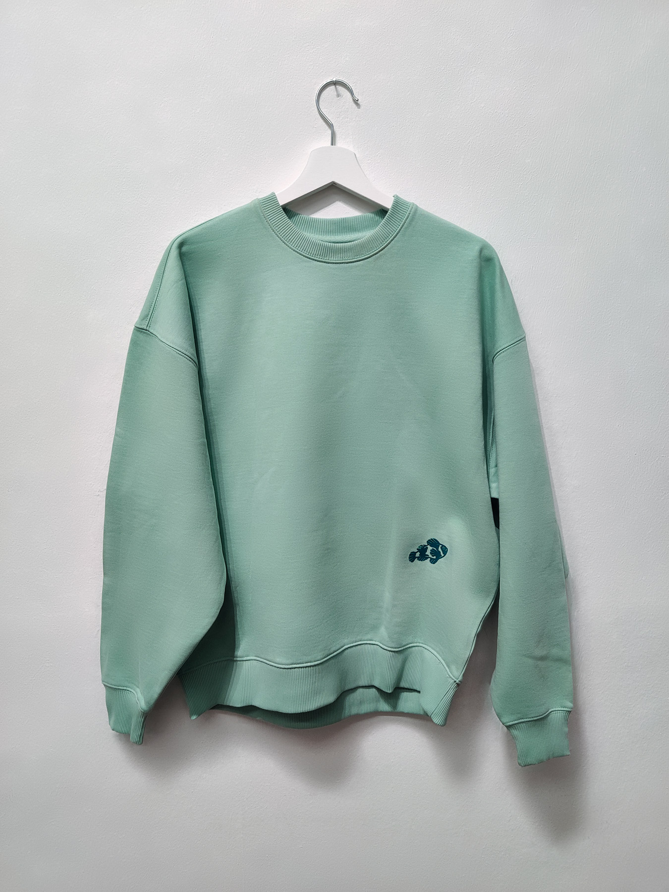 3thereefsweater-front